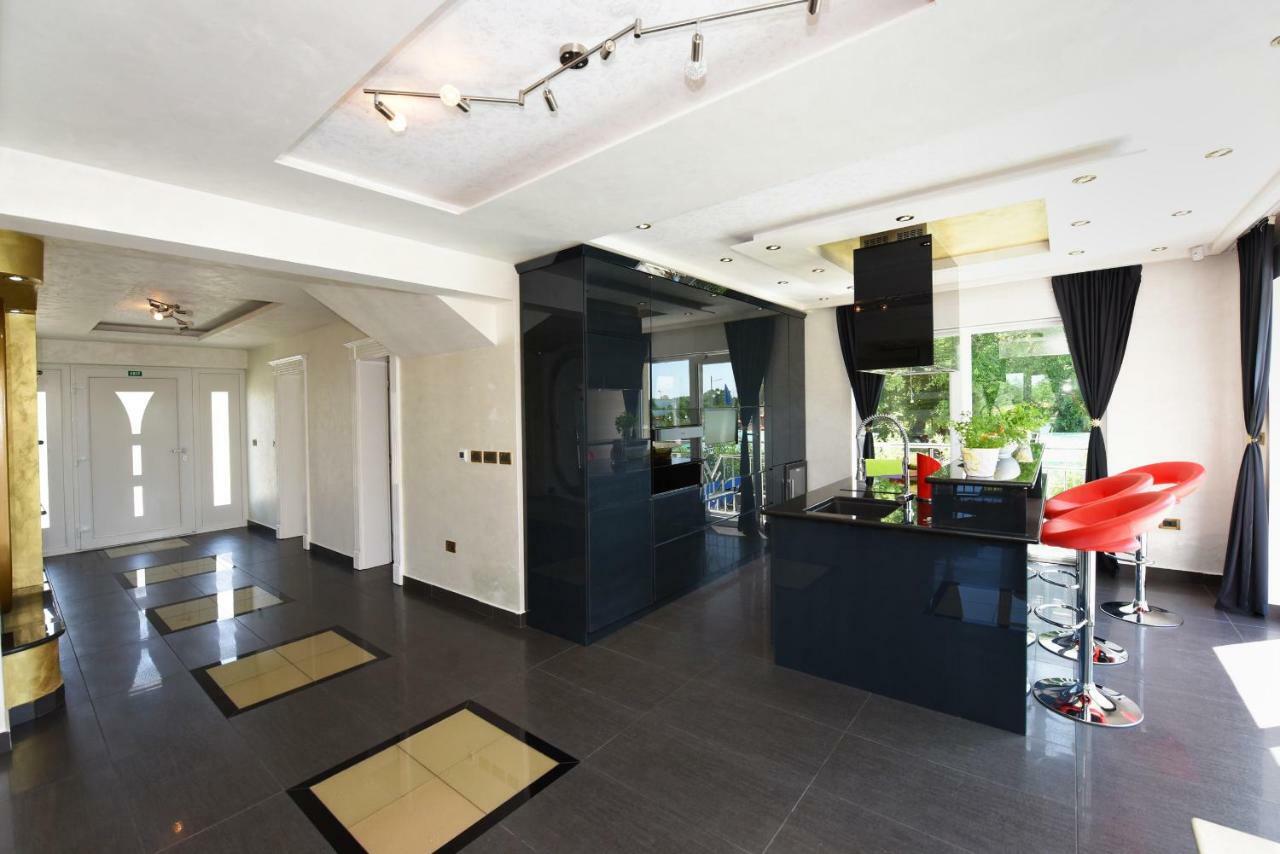 Villa Valerio Пореч Экстерьер фото
